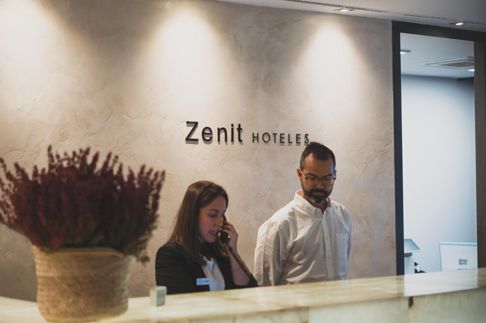 Zenit Abeba Hotel Madrid Bagian luar foto